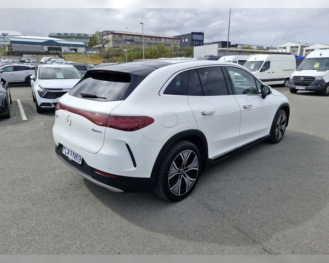 MERCEDES-BENZ EQE 350 SUV 4MATIC PURE