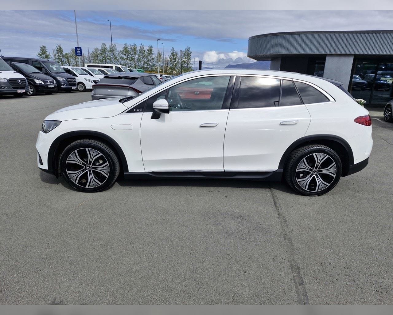 MERCEDES-BENZ EQE 350 SUV 4MATIC PURE