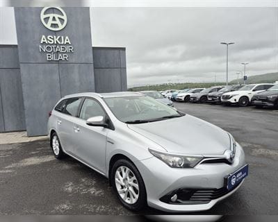 TOYOTA AURIS ACTIVE HYBRID