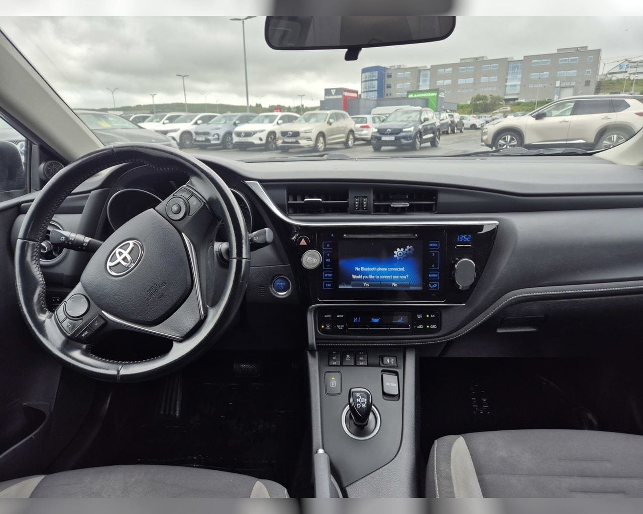 TOYOTA AURIS ACTIVE HYBRID