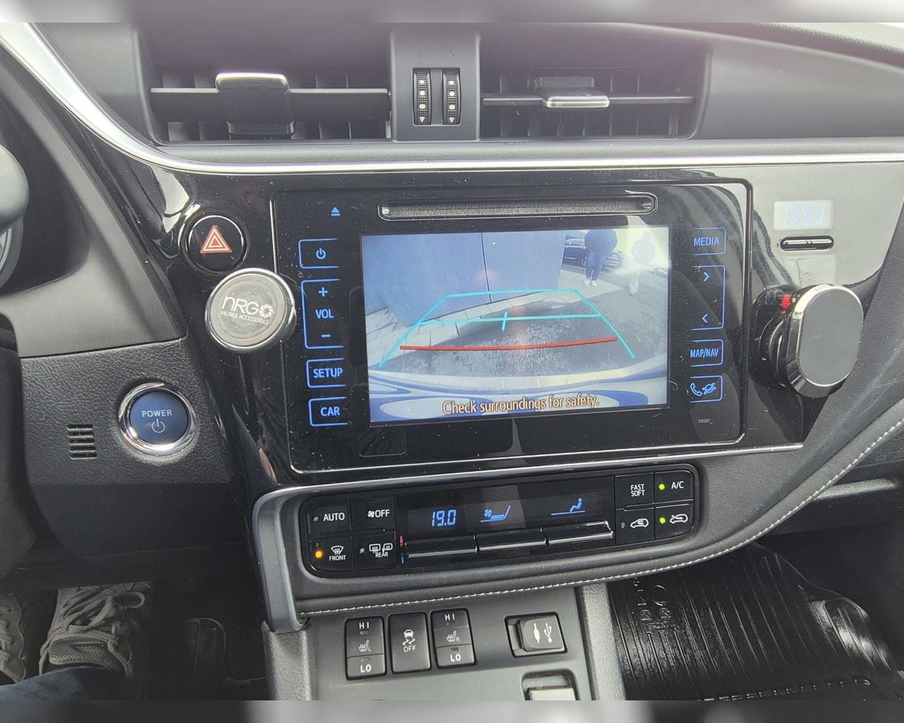 TOYOTA AURIS ACTIVE HYBRID