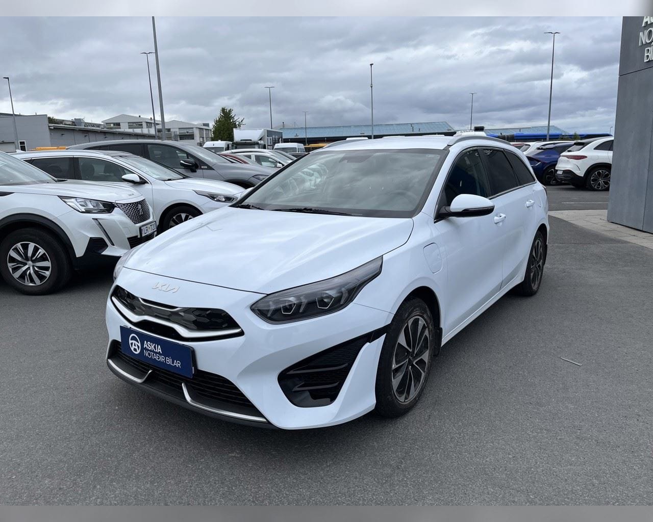 KIA CEED SW PHEV URBAN